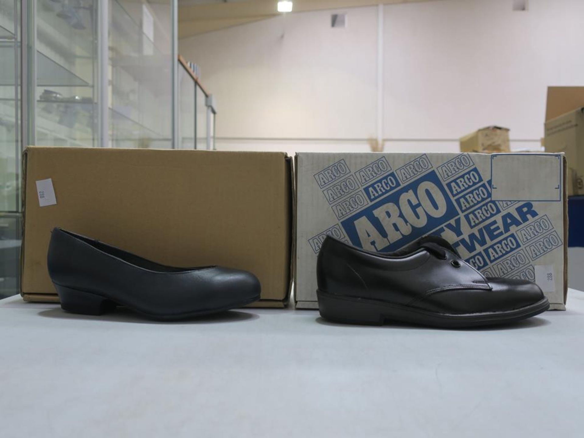 * Two pairs of new/boxed Arco Footwear: a pair of Ladies Black Leather Shoes size 3 and a pair of - Bild 2 aus 15