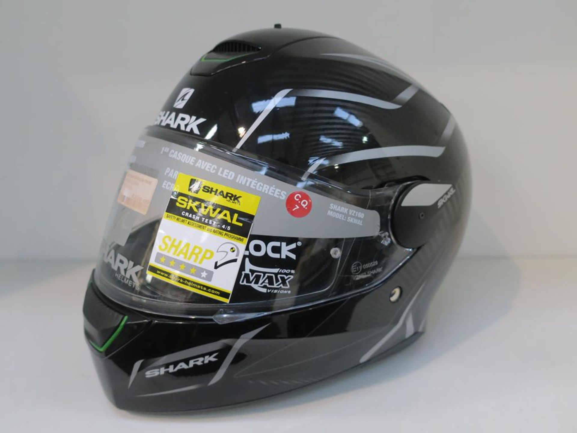 * A Shark SKWal Flynn Helmet Black Small (RRP £229.99)