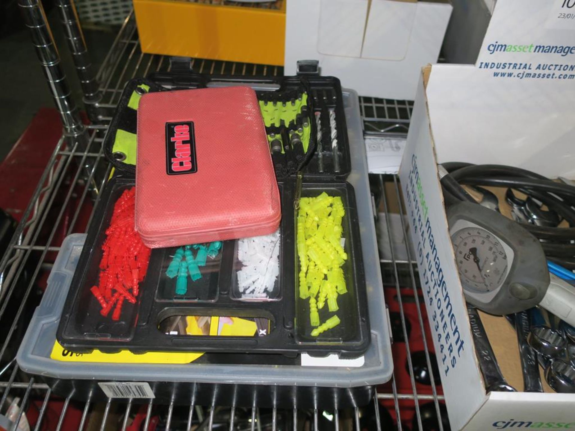 * Shelf to contain Tap and Die Set, Combination Spanner Set, Air Force Tyre Inflator EXT - Image 2 of 3