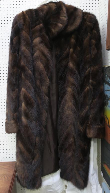 This is a Timed Online Auction on Bidspotter.co.uk, Click here to bid. A Belarussian Mink Fur Coat/