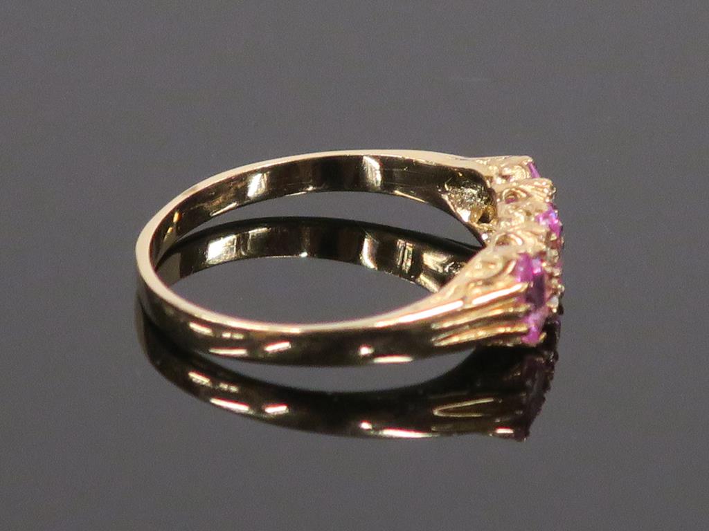 This is a Timed Online Auction on Bidspotter.co.uk, Click here to bid. A 9ct Gold, Diamond and - Image 2 of 3