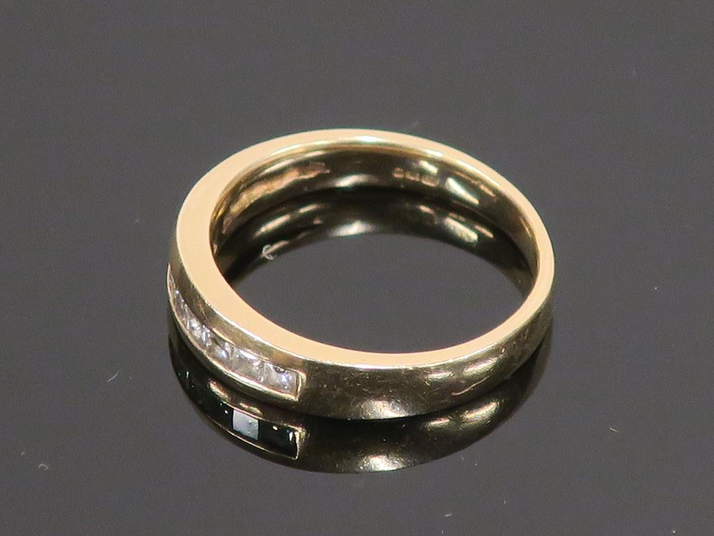 This is a Timed Online Auction on Bidspotter.co.uk, Click here to bid. A 9ct Gold Diamond Eternity - Image 3 of 3