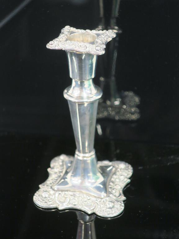 This is a Timed Online Auction on Bidspotter.co.uk, Click here to bid. A Pair of Antique Silver - Image 2 of 3