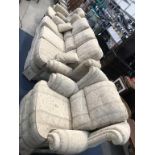 This is a Timed Online Auction on Bidspotter.co.uk, Click here to bid. A Four Piece Lounge Suite