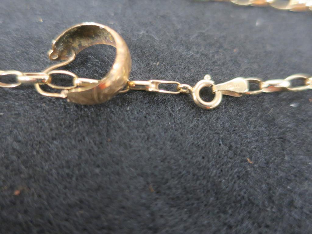 This is a Timed Online Auction on Bidspotter.co.uk, Click here to bid. A 9kt Gold Chain Necklace 4. - Image 2 of 3