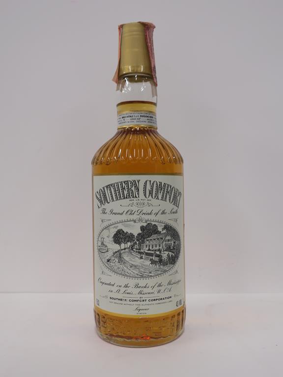 This is a Timed Online Auction on Bidspotter.co.uk, Click here to bid. A 75cl Bottle of Southern - Image 2 of 6