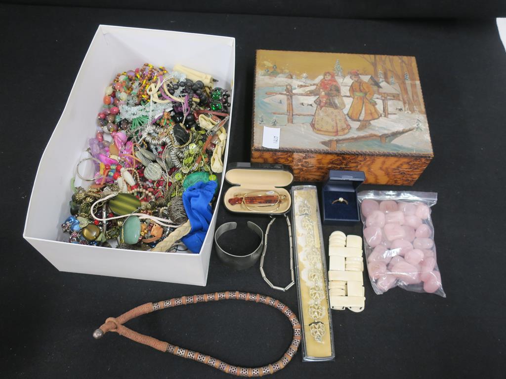 This is a Timed Online Auction on Bidspotter.co.uk, Click here to bid. A box to contain vintage