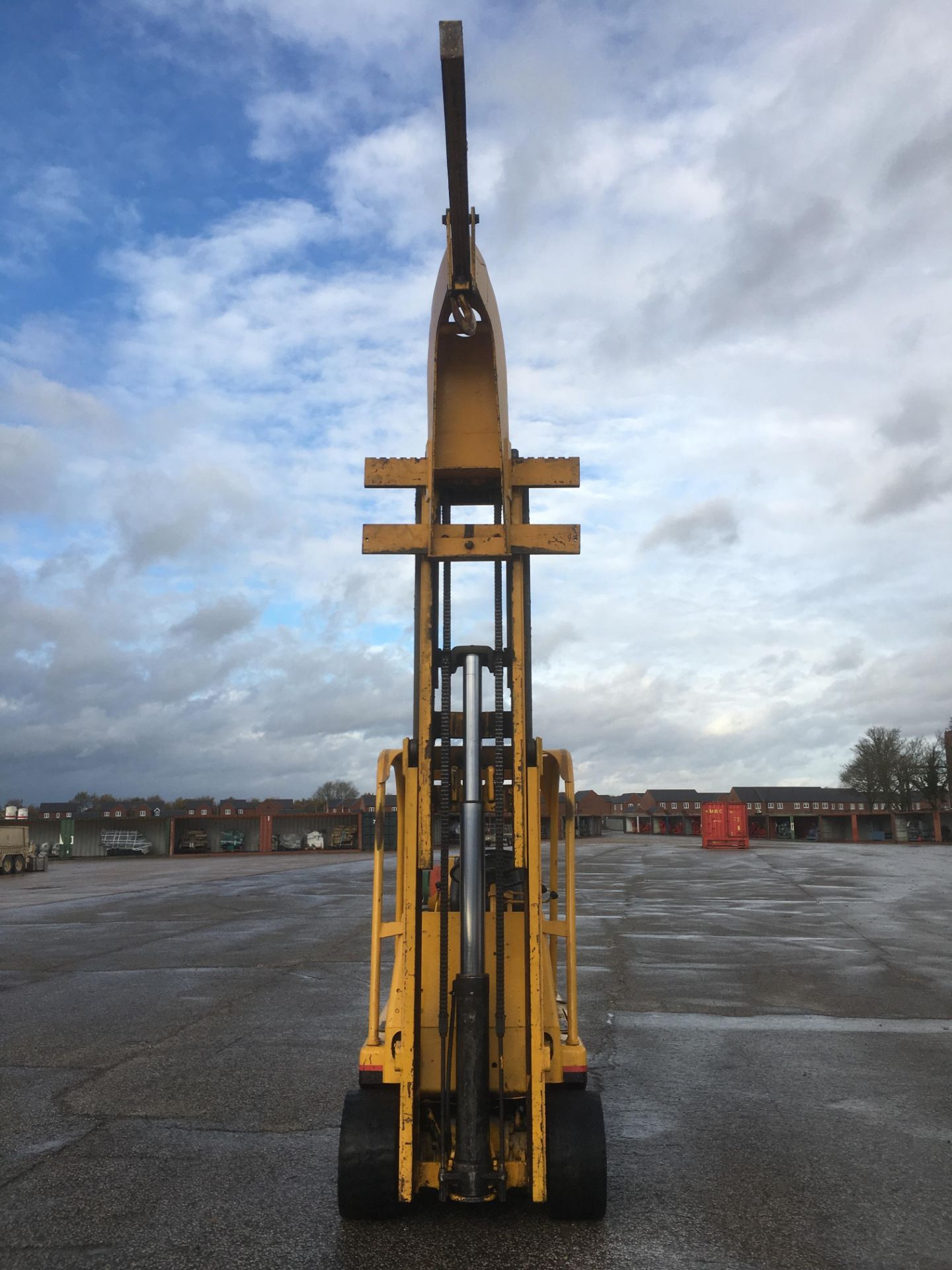 * Hyster Gas Powered Jib Truck Model S80, 8000lb capacity. Please note this lot is located at - Image 4 of 4