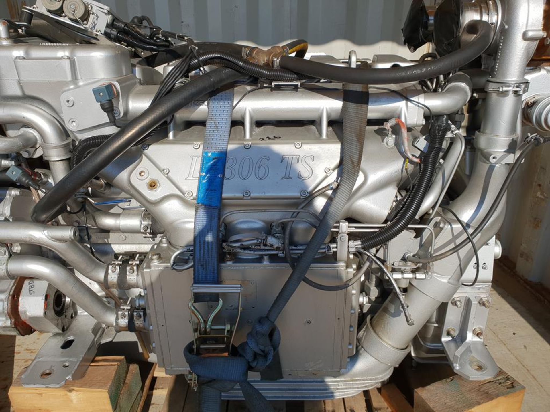 * A 2007 Isotta Fraschini model L1306 TSMSD 6 cylinder Turbo Diesel Marine Engine c/w Gearbox ZF - Image 2 of 8