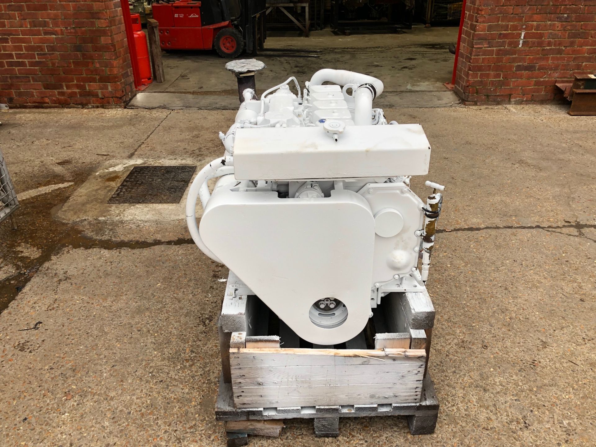 * Cummins 6BT5.9M 210HP Marine Engine and PRM Gearbox A Cummins 6BT5.9M Marine Diesel Engine 210HP - Image 7 of 11