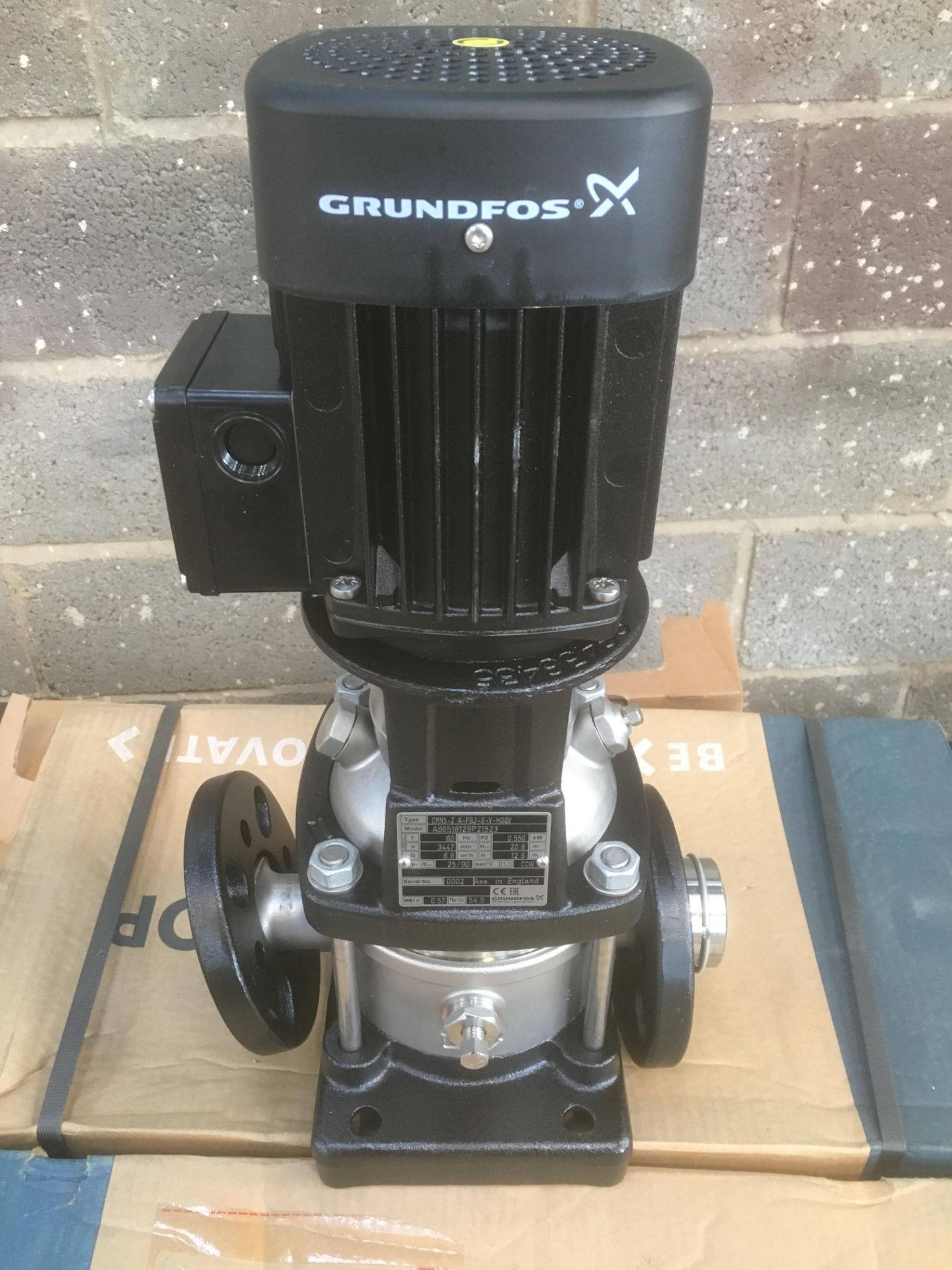 * 2 x Grundfos CRN-2 pump 0.55kW - Unused (Seller Ref 317)