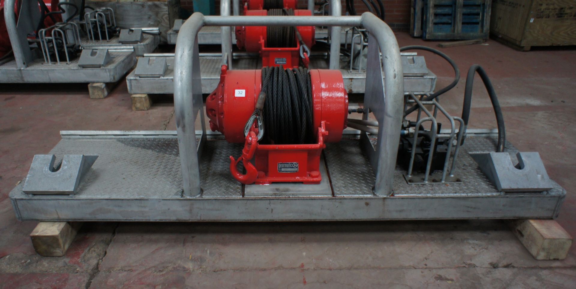 * Gearmatic 22SCR Marine Specification hydraulic winch, mounted on Galvanised Frame, unused. - Image 3 of 6