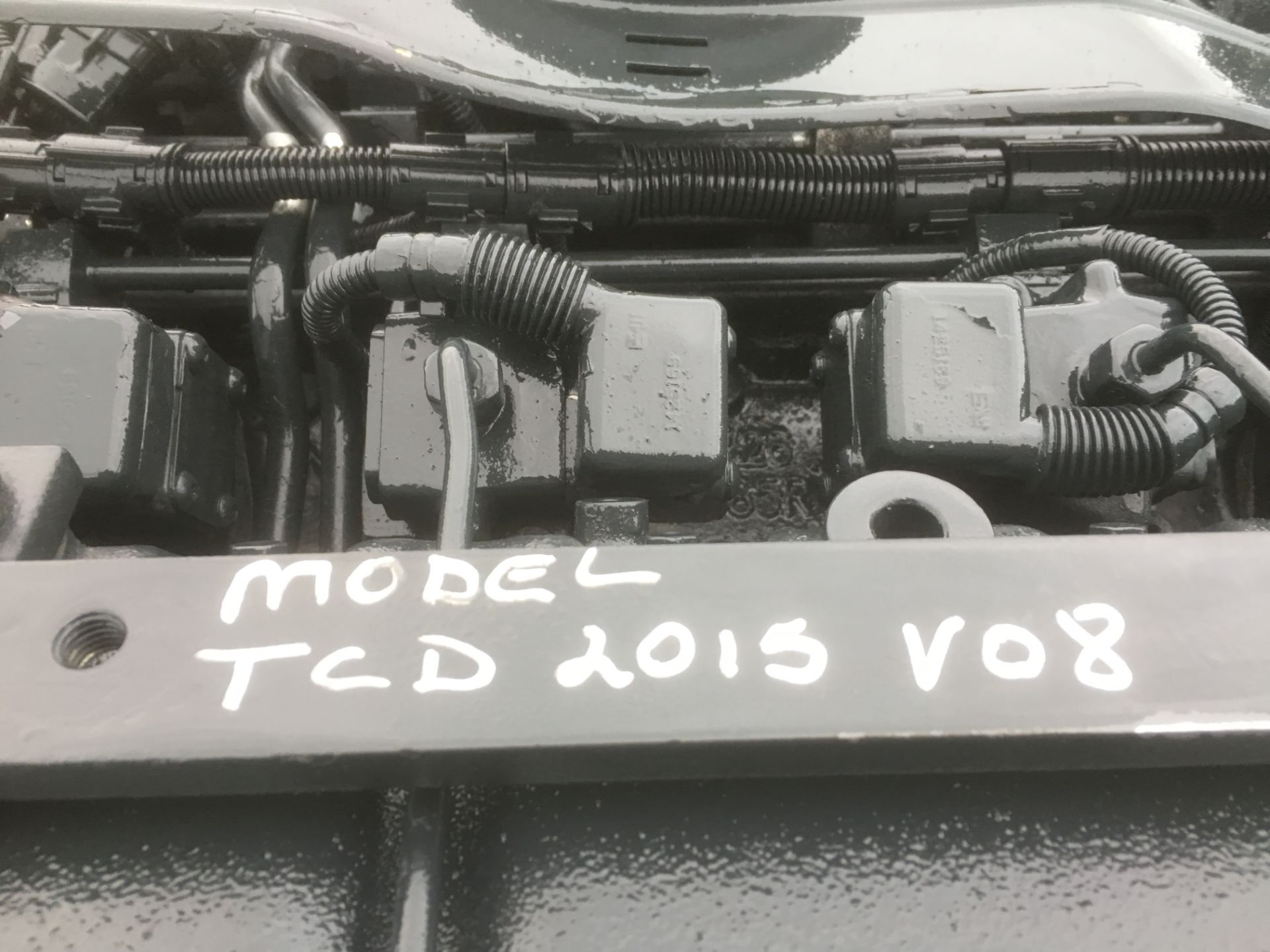 * Deutz TCD 2015 V08 Diesel Engine (Unused). A Deutz Model TCD 2015 V08 V8 Diesel Engine; 400kW - Image 3 of 9