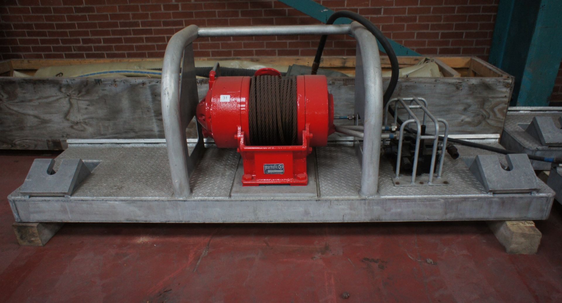 * Gearmatic 22SCR Marine Specification hydraulic winch, mounted on Galvanised Frame, unused. - Image 2 of 5