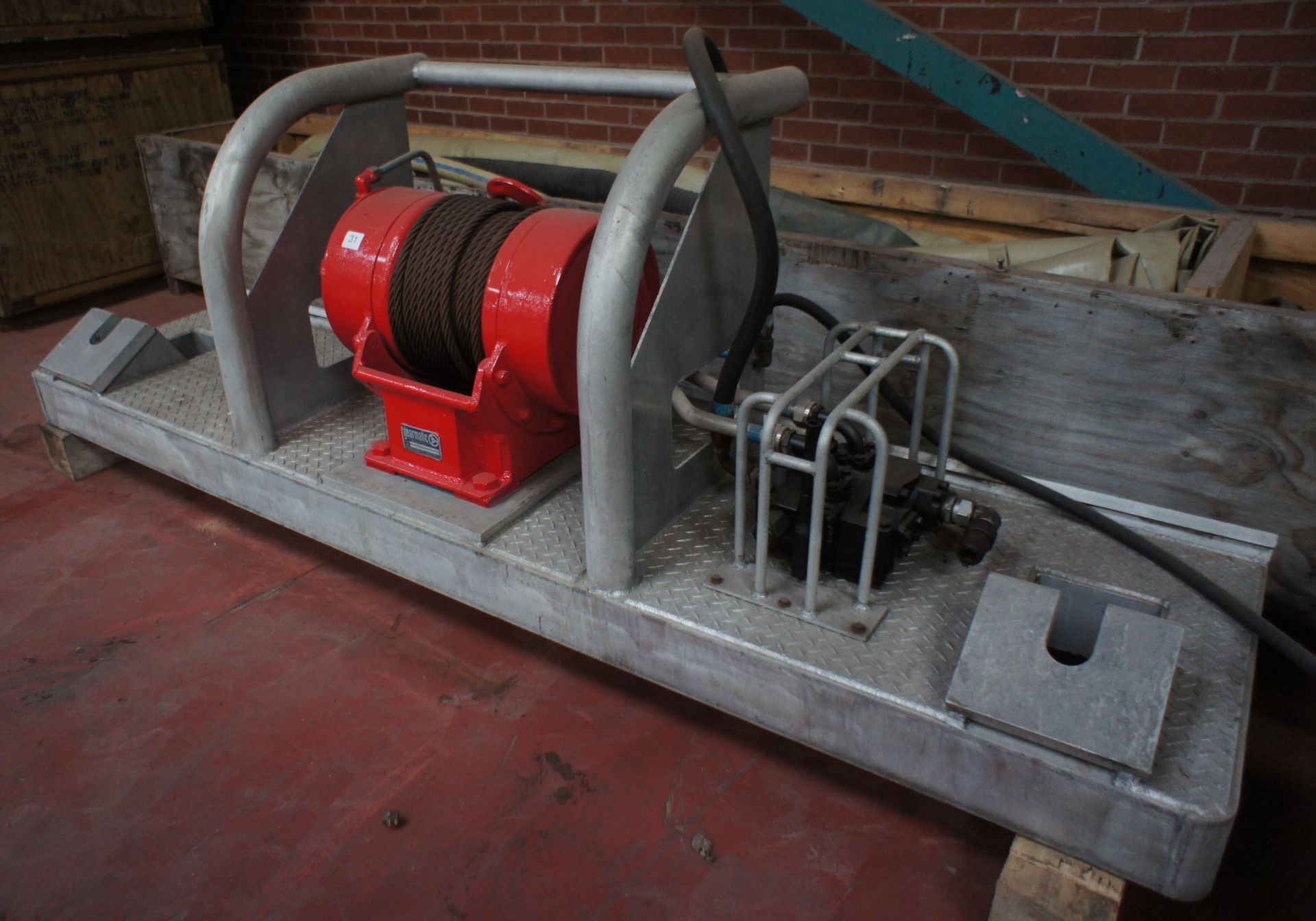 * Gearmatic 22SCR Marine Specification hydraulic winch, mounted on Galvanised Frame, unused. - Image 3 of 5