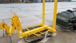 * Crane Attachment for Forklift - 2000Kg SWL. Please note this lot is located at Manby Airfield,
