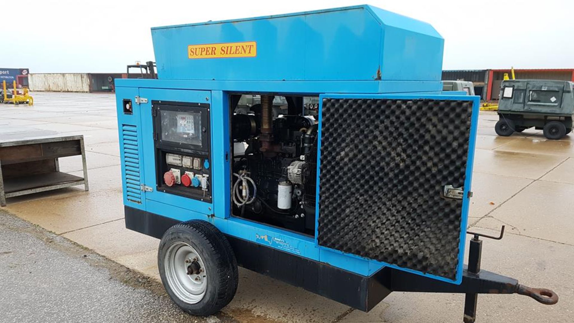 * Iveco 50KVA Towed Generator. A Single Axle Towed Generator including Iveco 4 Cylinder Diesel - Image 2 of 9