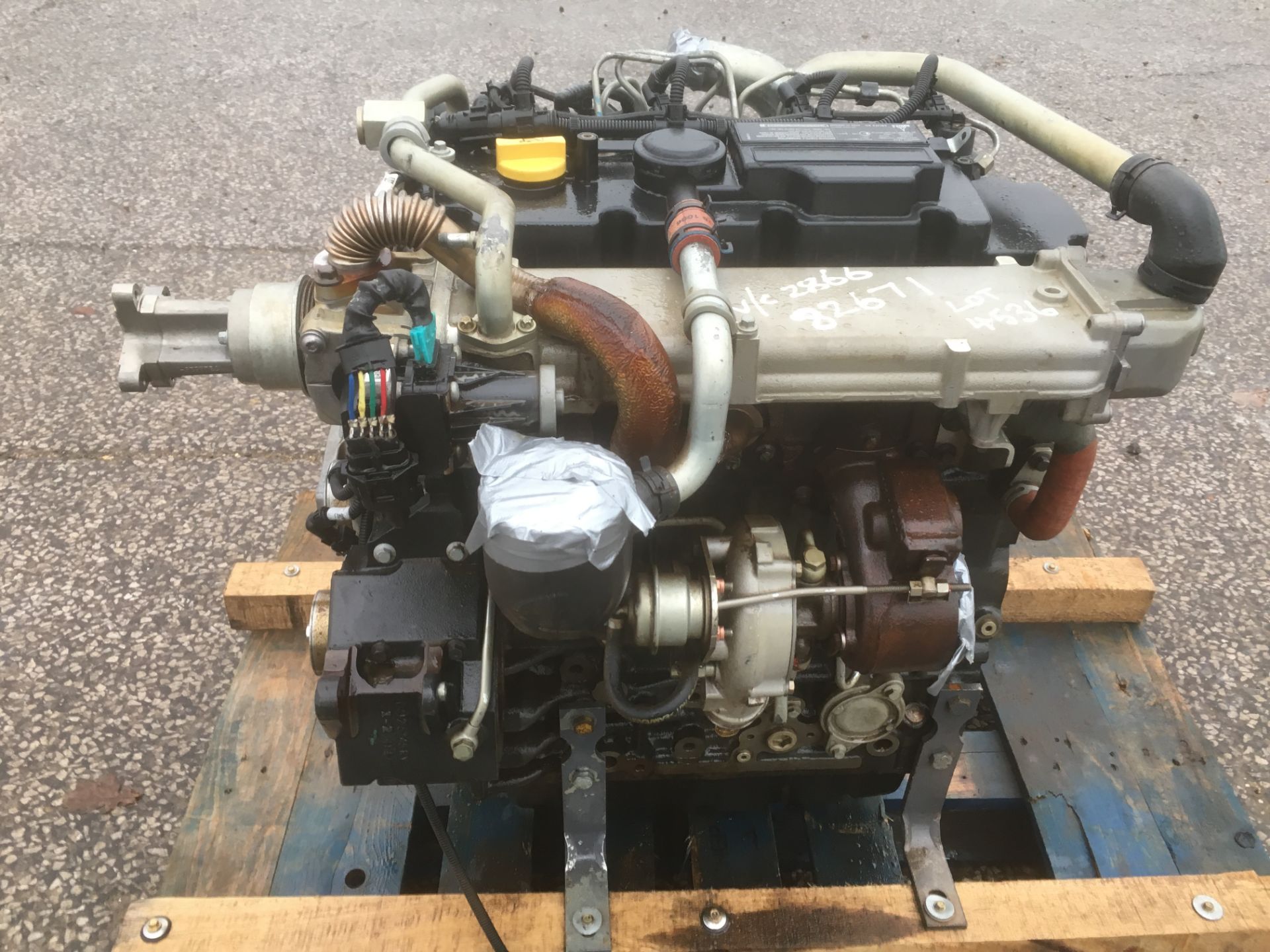 * Deutz TCD 3.6 L4 Diesel Engine. A 2014 Deutz Model TCD 3.6 L4 4 Cylinder Diesel Engine. S/N - Image 4 of 4