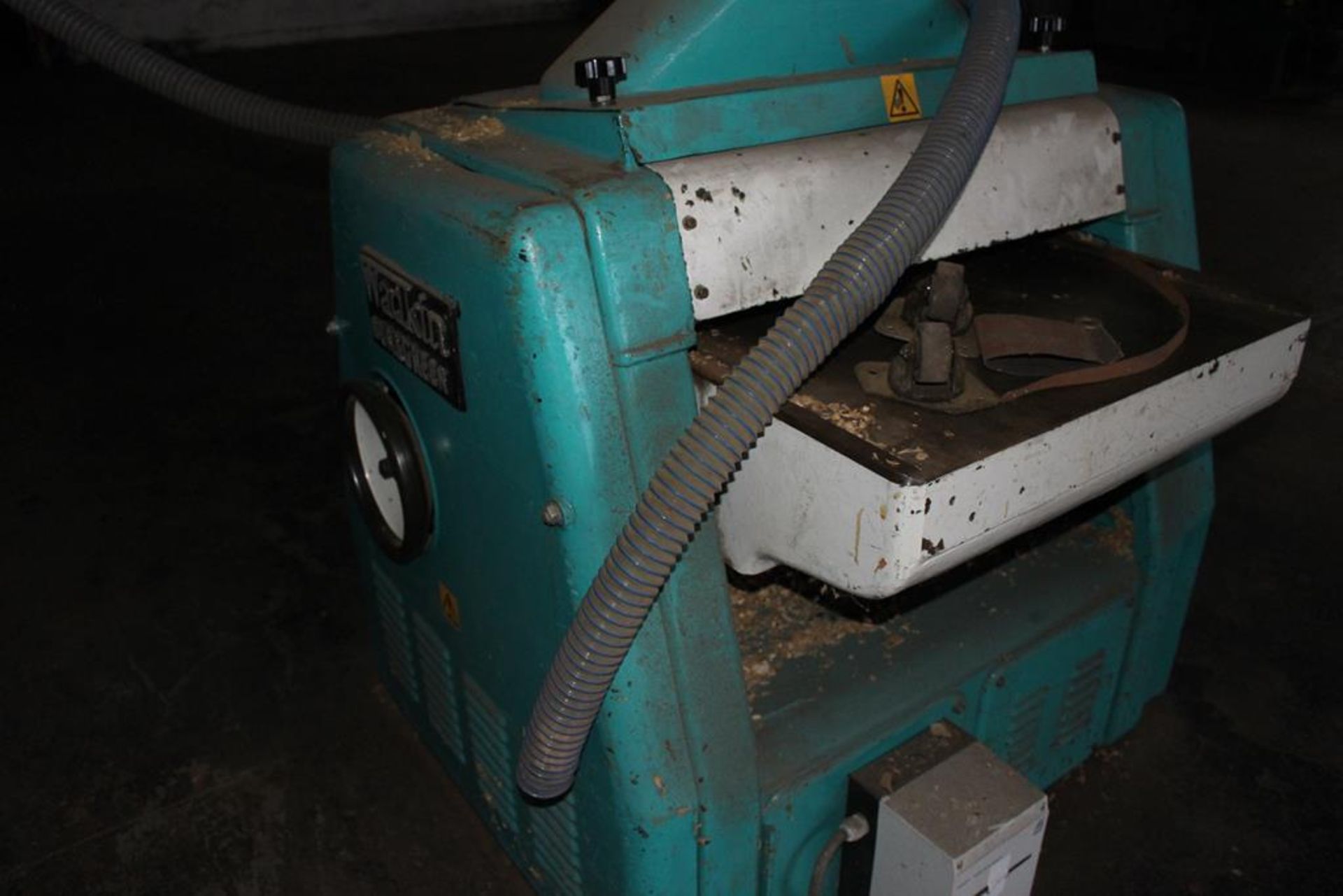 * Wadkin Bursgreen Planer/Thicknesser A Wadkin Bursgreen Type 24BAO Planer Thicknesser. Please note - Image 4 of 5