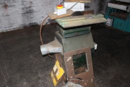 * Tyzack Small Saw Bench A Tyzack Small Circular Saw Bench. Please note this lot is located at