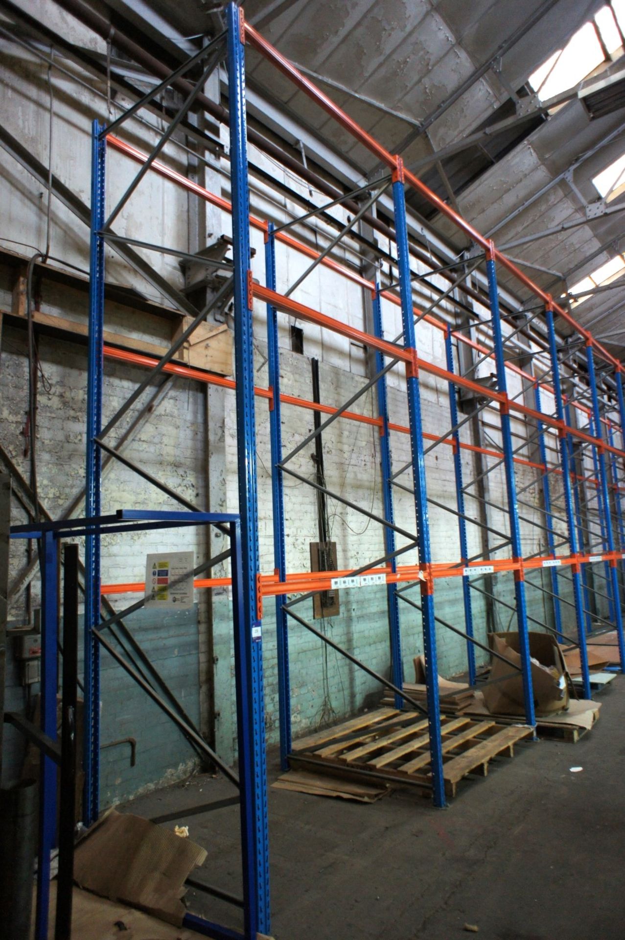 * 19 Bays H Slow 12 Pallet Racking comprising 20 x 5000mm uprights and 57 x 1800mm cross beams. - Image 5 of 5