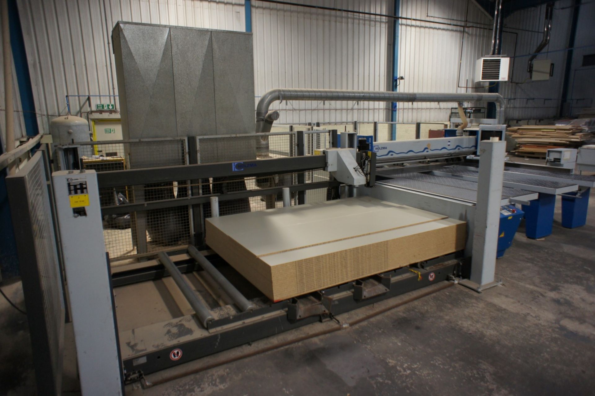 * Holzma Optimat OPT HPP350/31/31; serial 240-82-2780 Front Loading Saw; YOM 2006 with extraction - Image 8 of 15