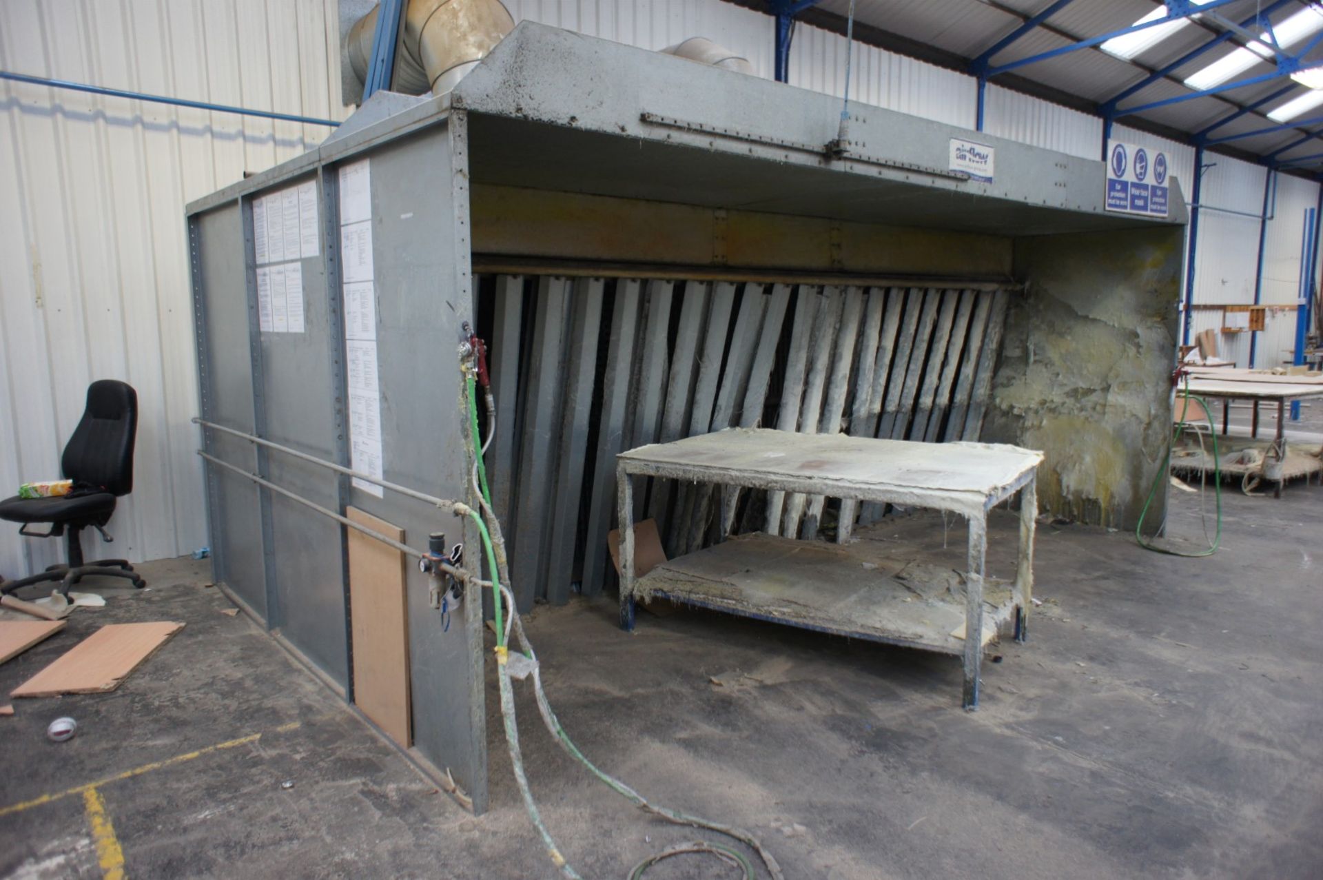 * Air Flow Glue Booth with double fan extraction approx 2500 H x 3400 D x 5600mm. Buyer to dismantle - Image 2 of 4