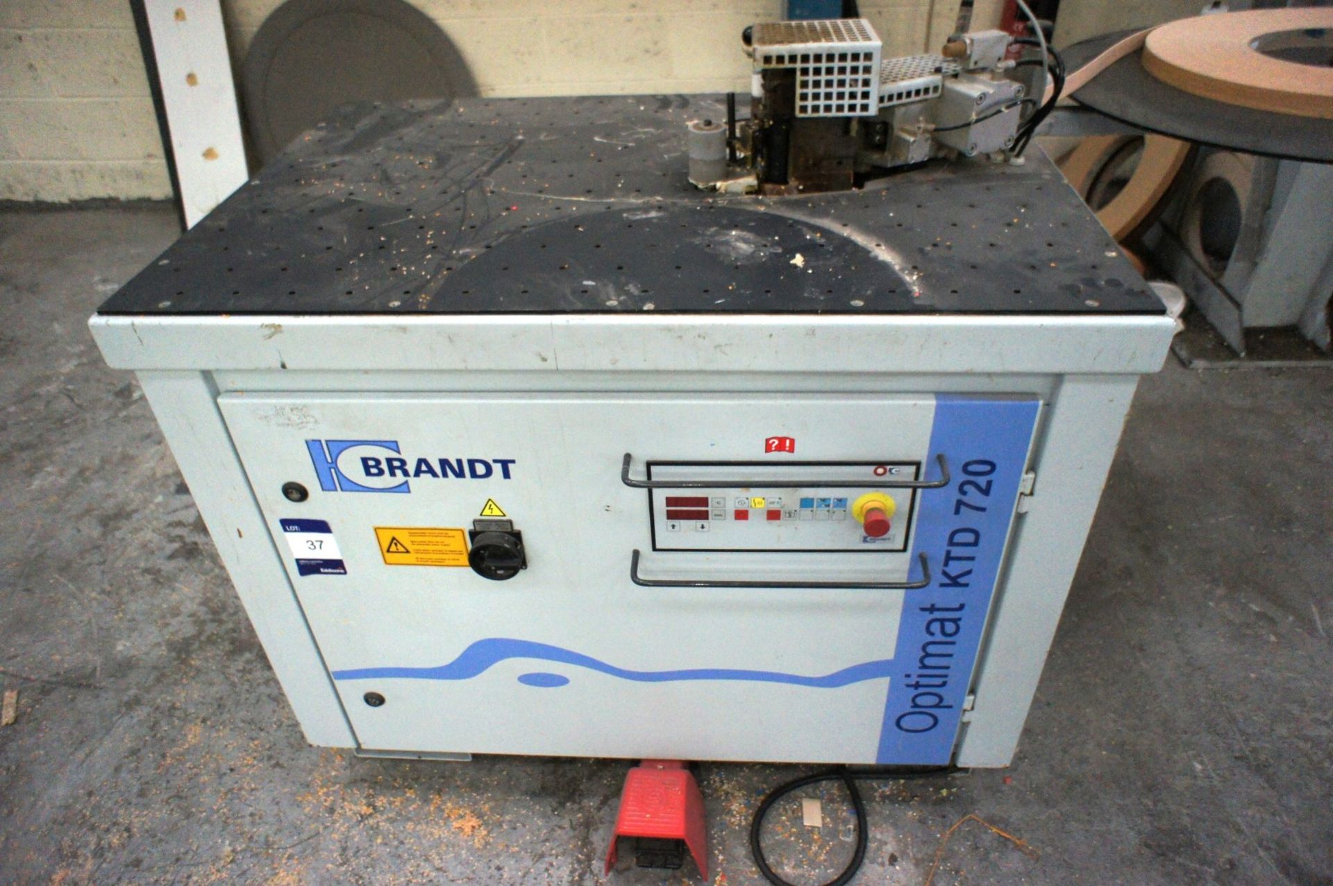 * Brandt Optimat OKTD720 serial No 0-260-20-1241 Profile Edging Machine YOM 2008. Please note - Image 7 of 8