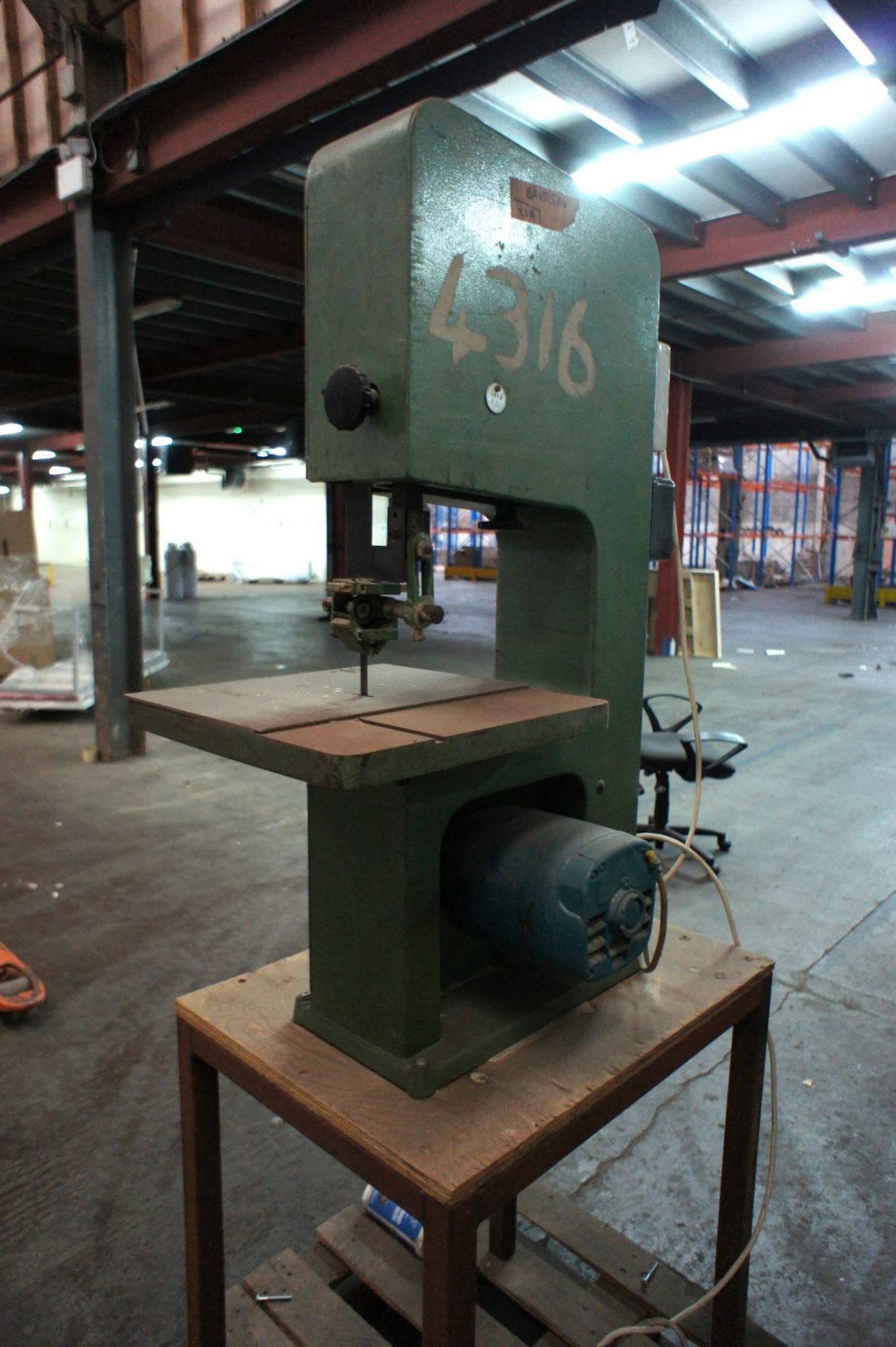 * Startrite 3622 Wood Band Saw 240V. Located at site 2 - Image 2 of 4