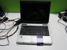 Toshiba Equium A100-147 Laptop, Serial number Y6175549Q, 60GB HDD, 2 x 512MB RAM, Charger, Spares or