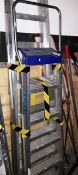 1 pair of 4-rung aluminium ladders and a 6-rung aluminium ladder