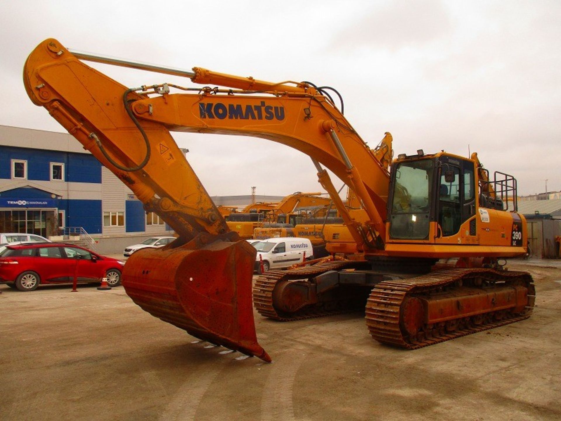 Komatsu PC390:C-8MO Tracked Excavator - Image 4 of 18