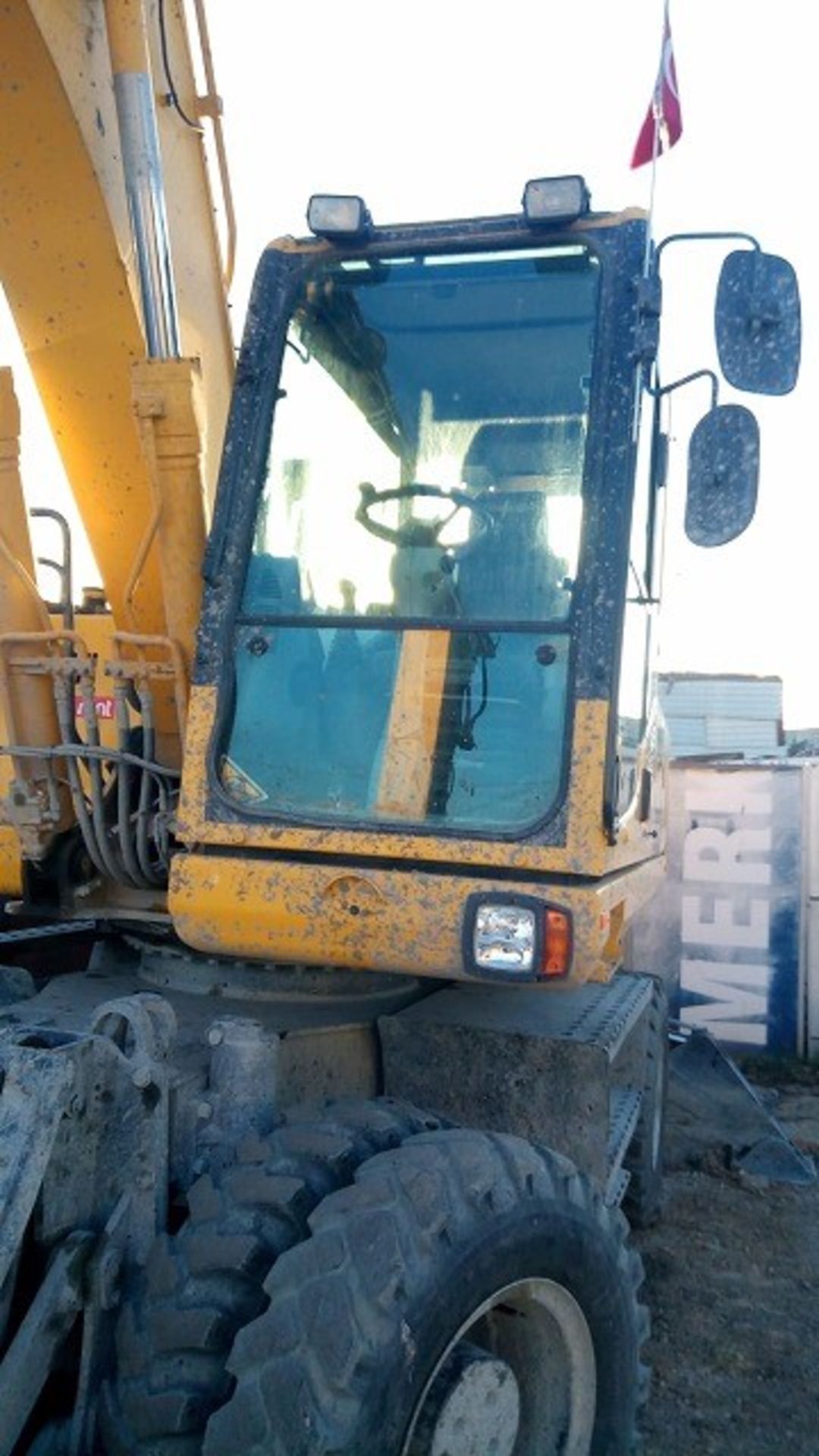 Komatsu PW180-7 Wheeled Excavator - Image 6 of 18