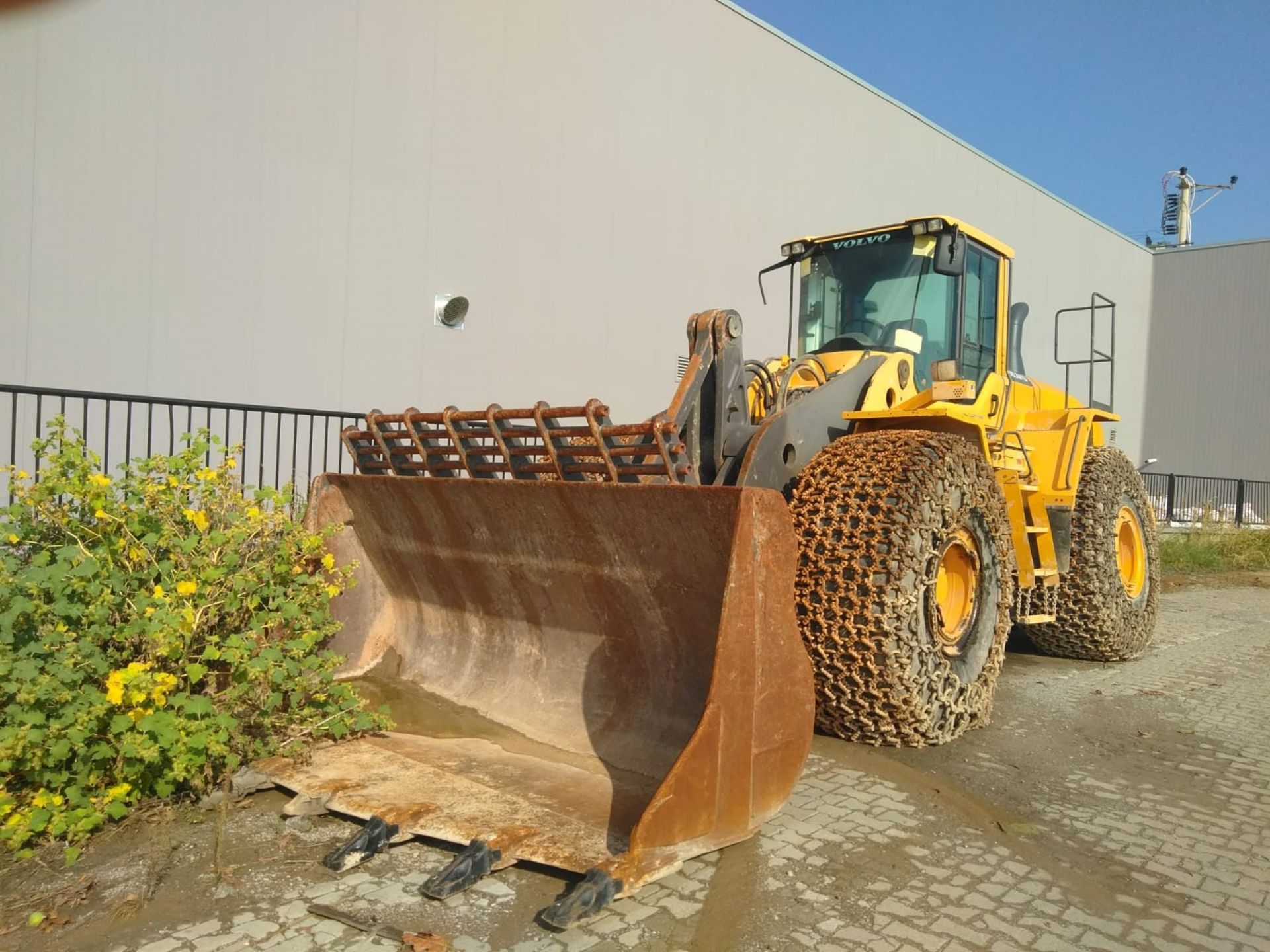 Volvo L220G Wheeled Loader