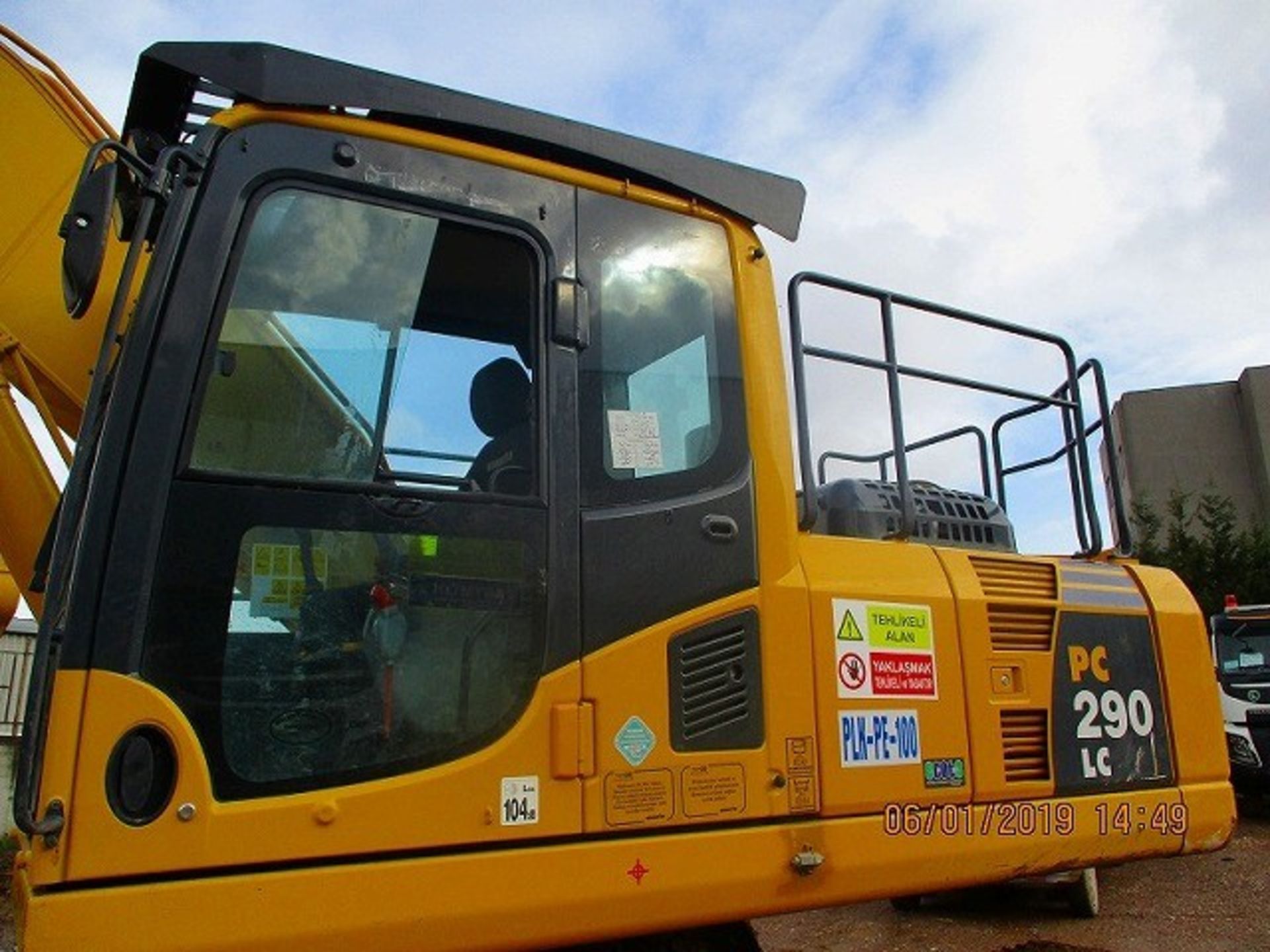 Komatsu PC290LC-8 Tracked Excavator - Image 9 of 52