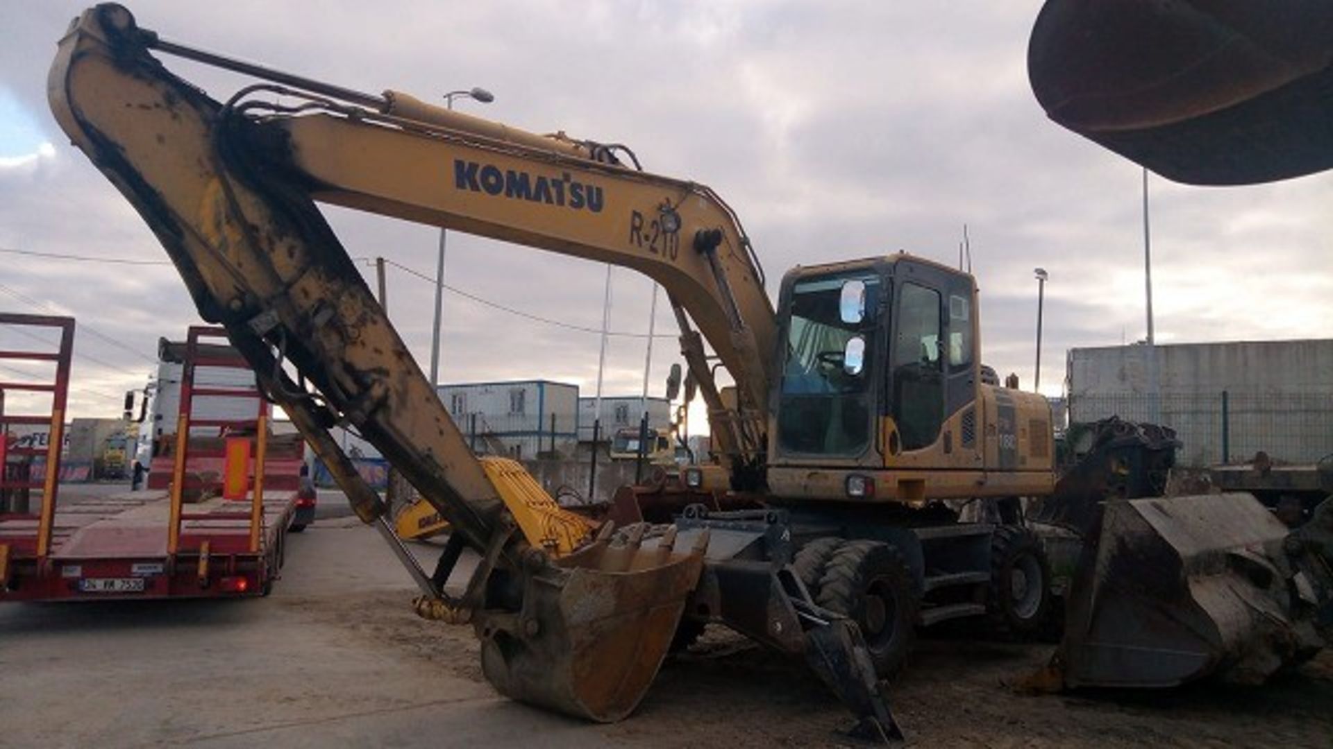 Komatsu PW180-7 Wheeled Excavator - Image 4 of 29