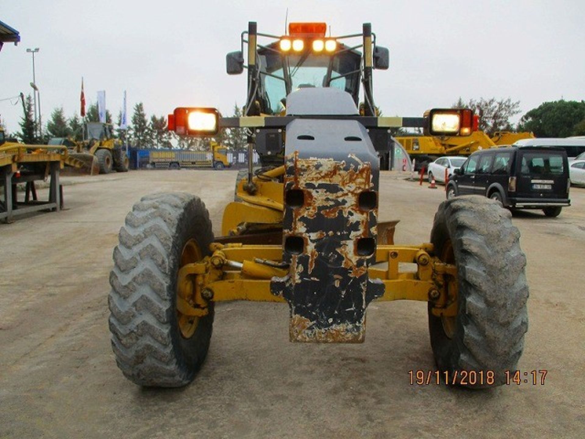 Komatsu GD555-5 Motor Grader - Image 5 of 31