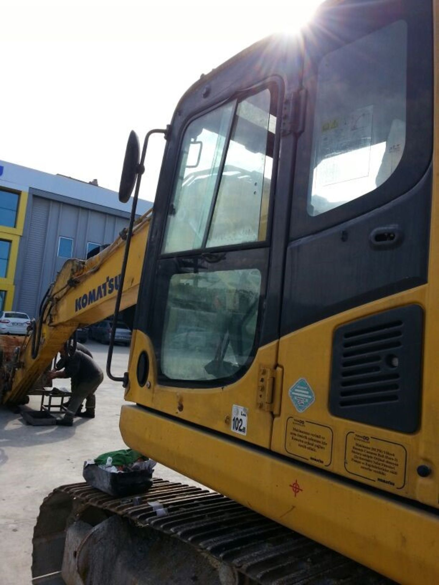 Komatsu PC200-8 Tracked Excavator - Image 8 of 10