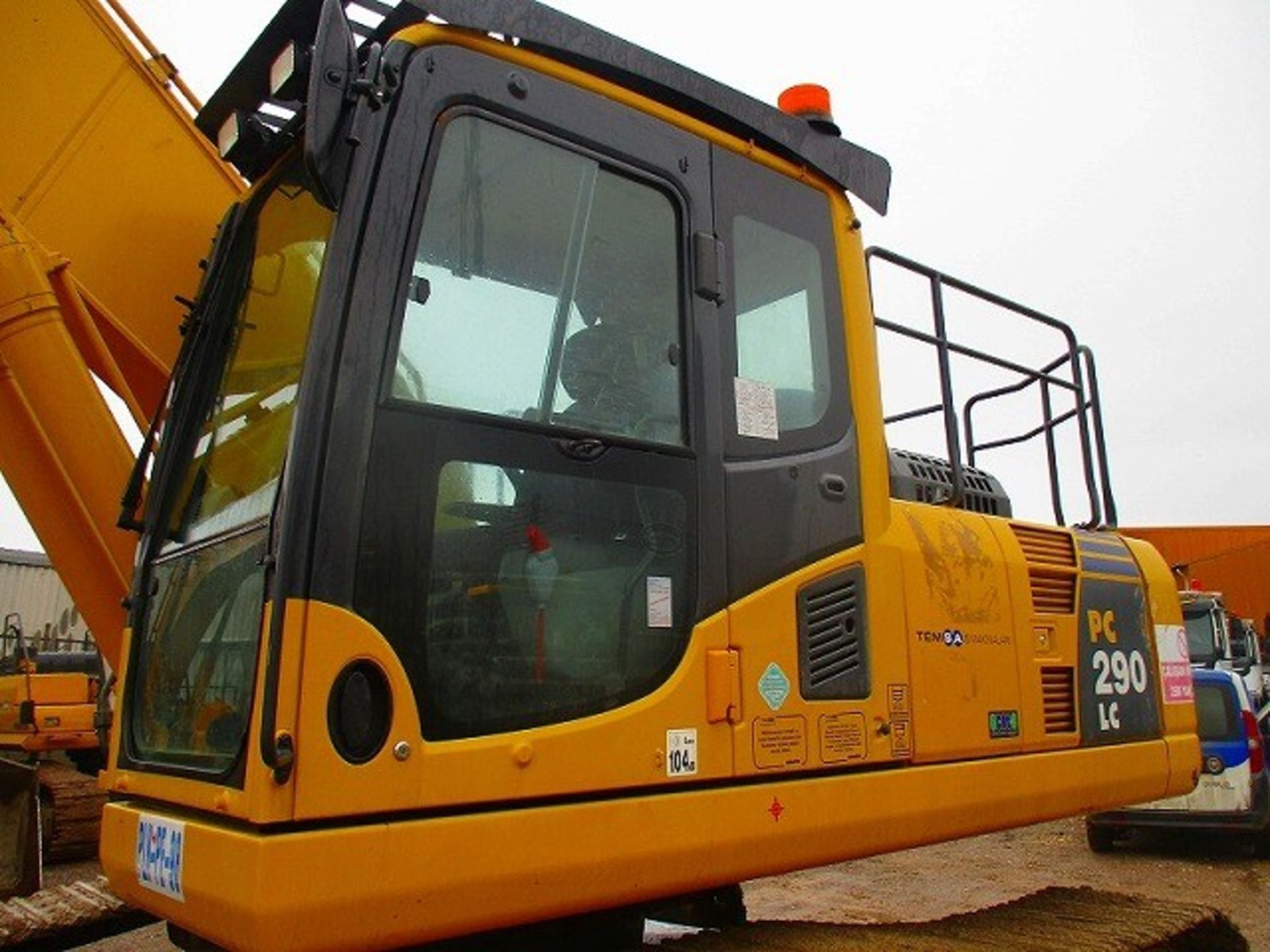 Komatsu PC290LC-8 Tracked Excavator - Image 8 of 50