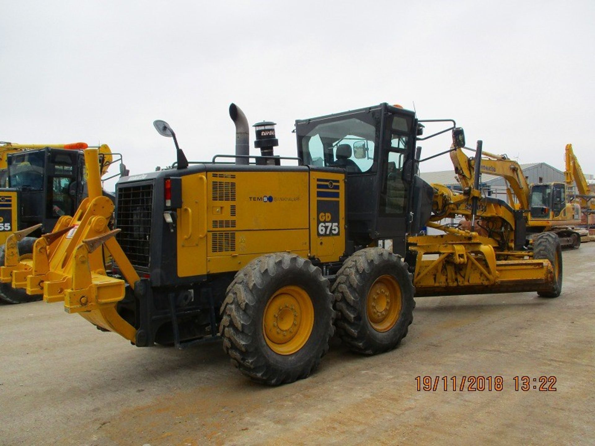 Komatsu GD675-5 Motor Grader - Image 5 of 10