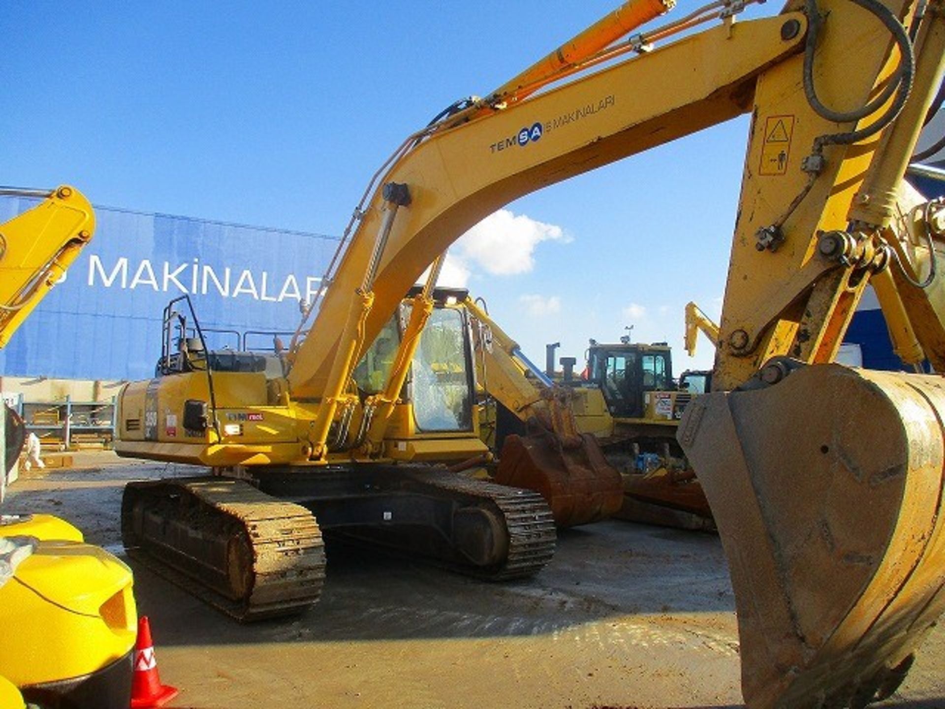 Komatsu PC350LC-8 Tracked Excavator - Image 14 of 22