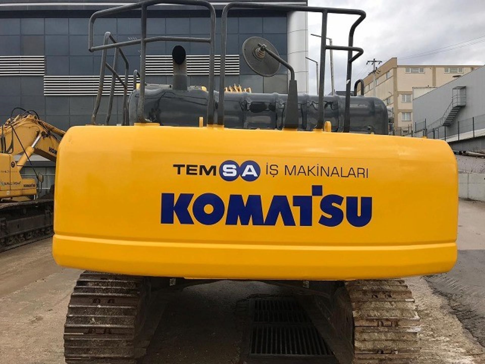 Komatsu PC350LC-8 Tracked Excavator - Image 3 of 19