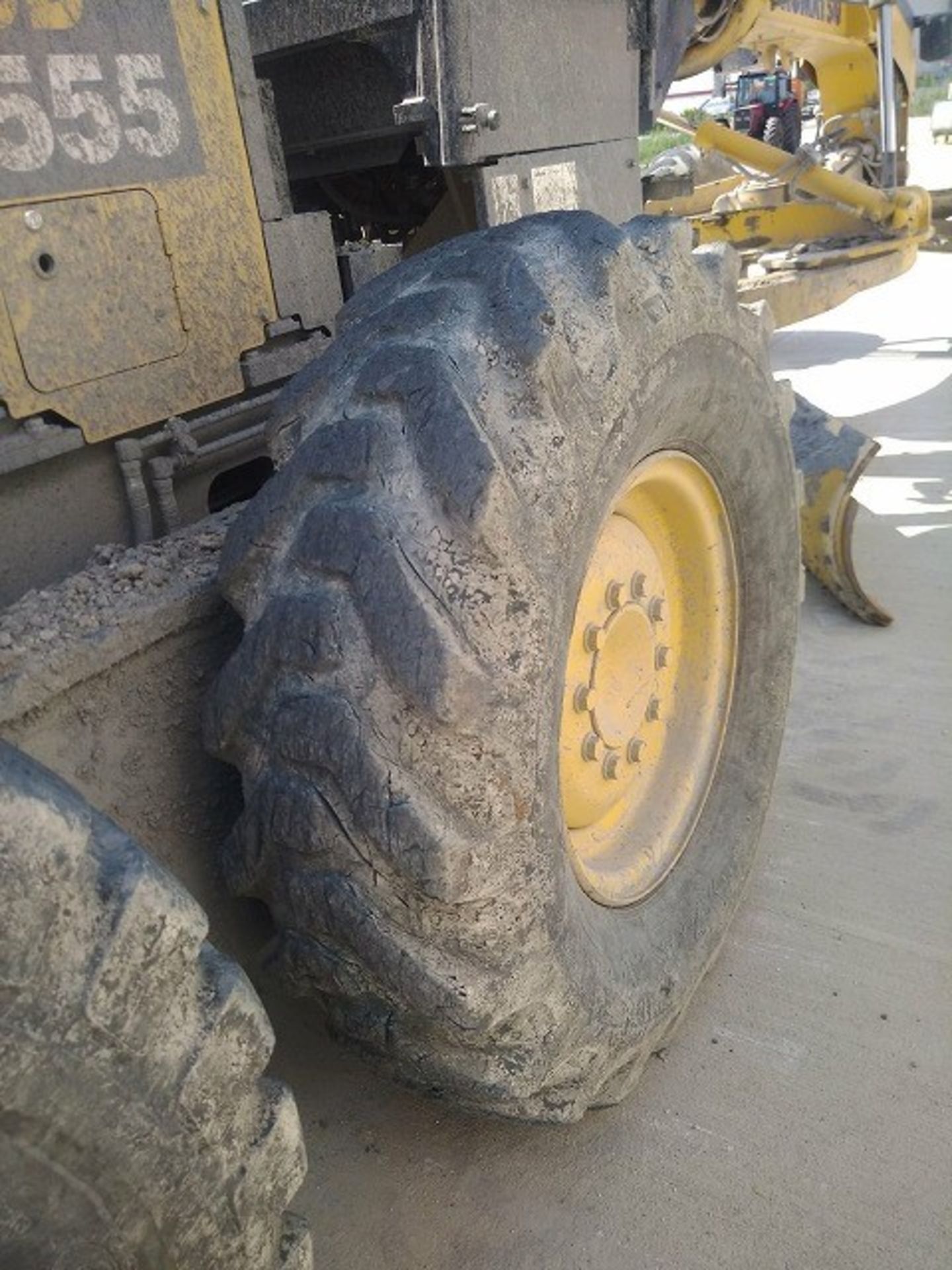 Komatsu GD555-5 Motor Grader - Image 8 of 16