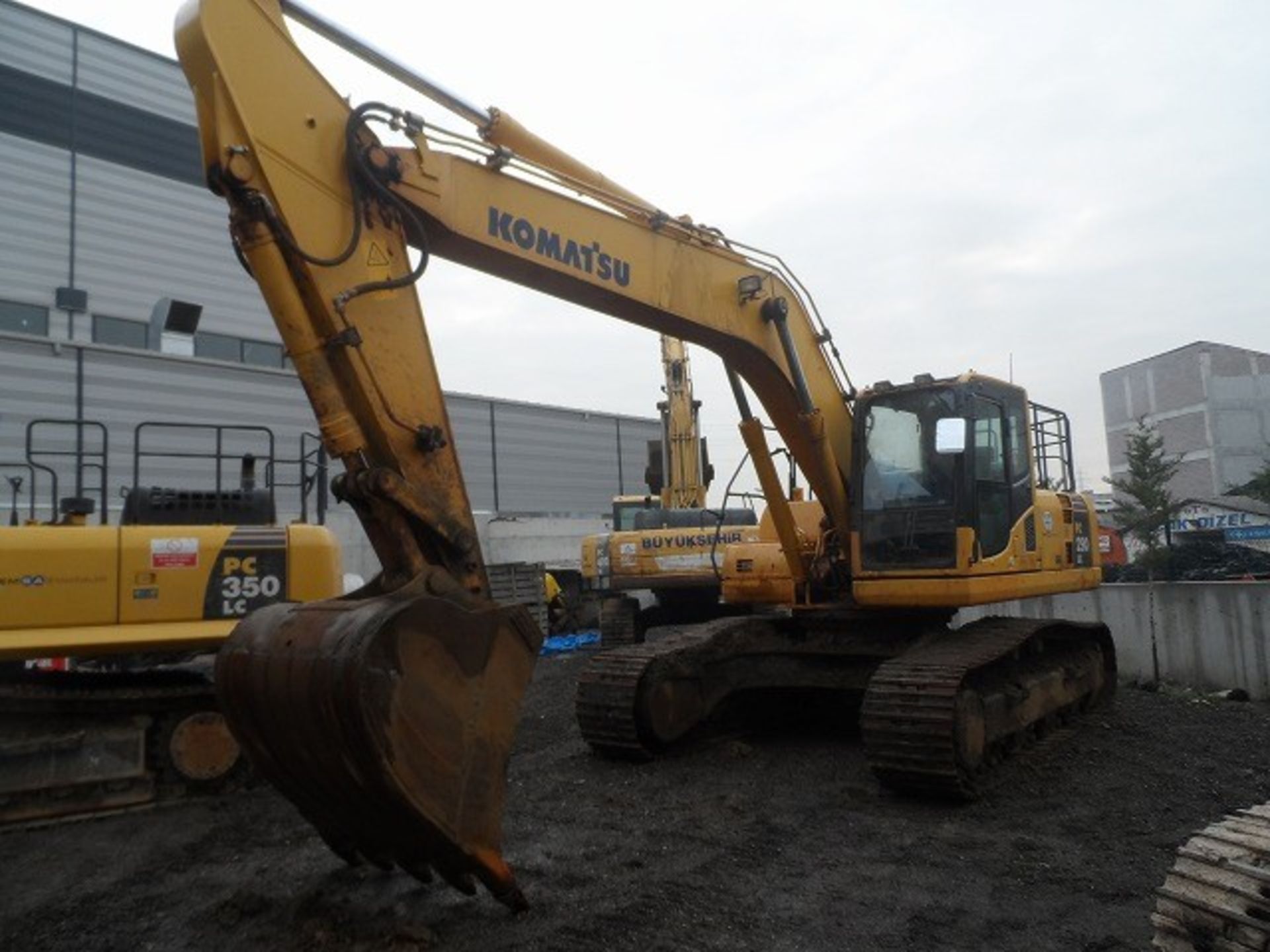 Komatsu PC290LC-8 Tracked Excavator - Image 3 of 16