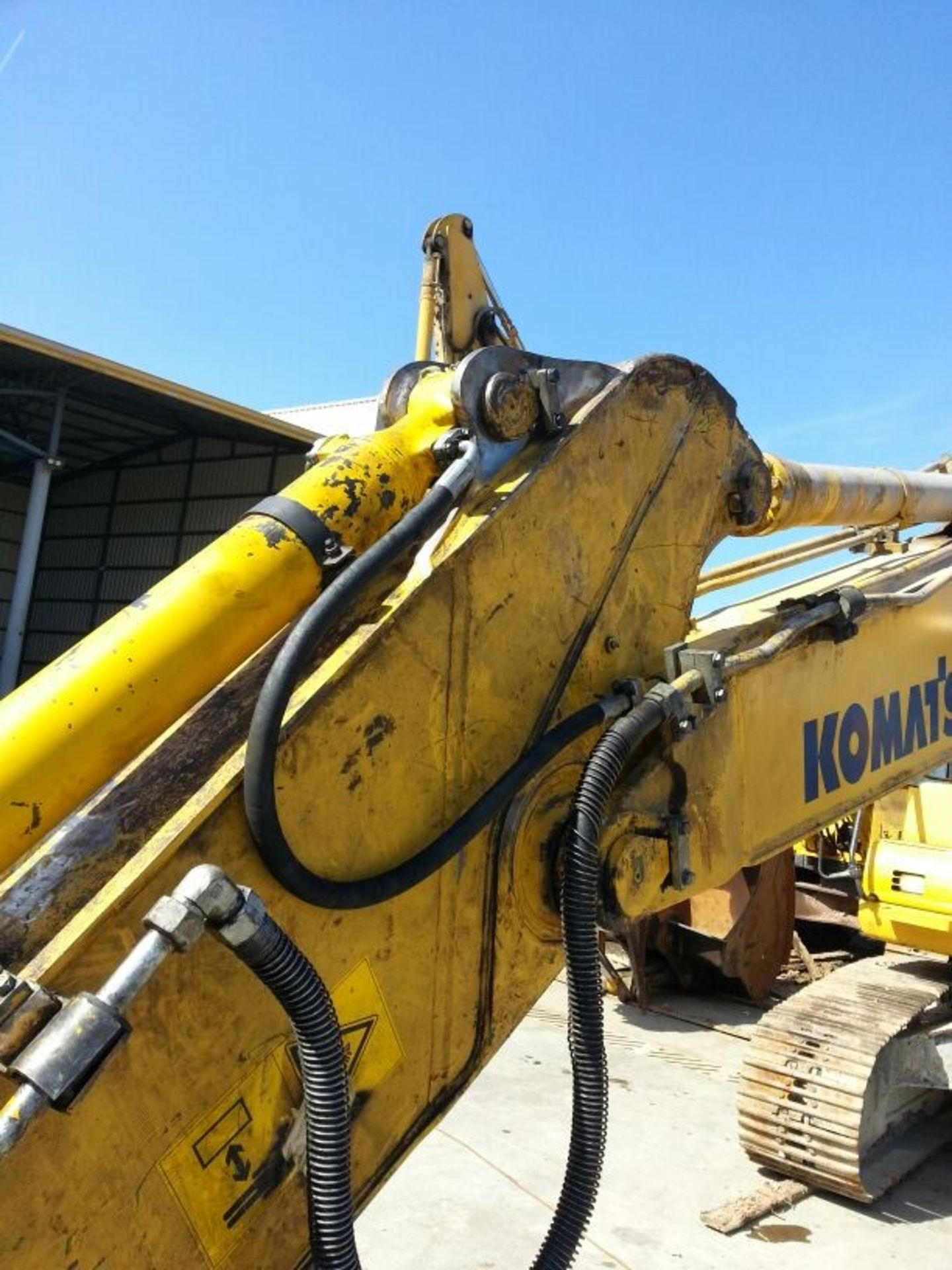 Komatsu PC200-8 Tracked Excavator - Image 7 of 10