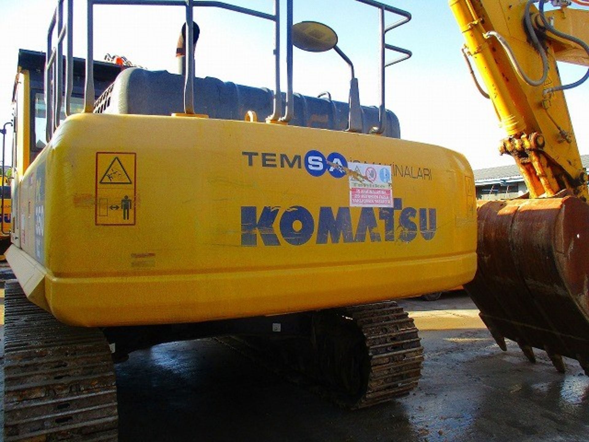 Komatsu PC350LC-8 Tracked Excavator - Image 18 of 22