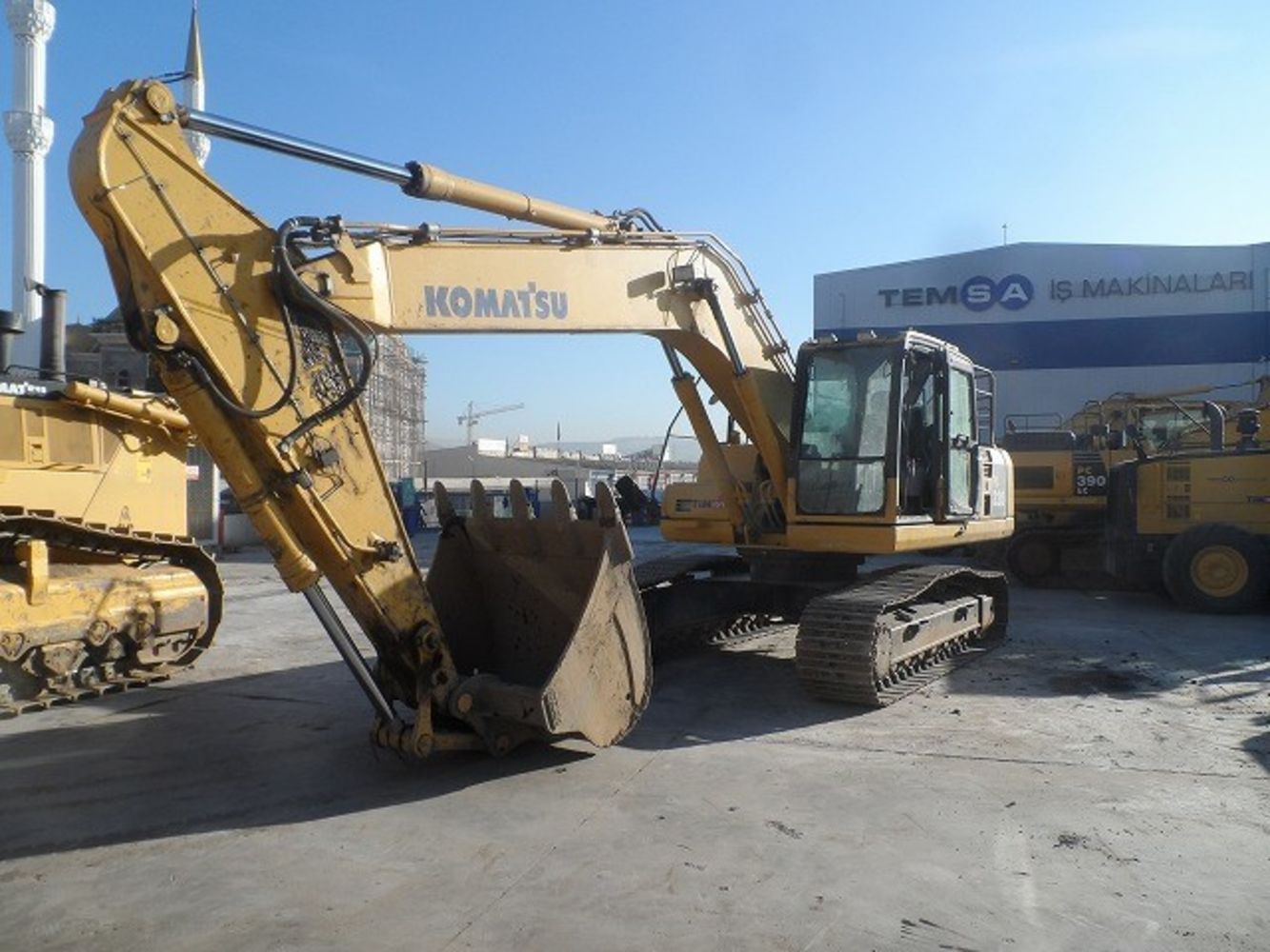 Major Reduction Sale of Late Model Excavators and Construction Equipment