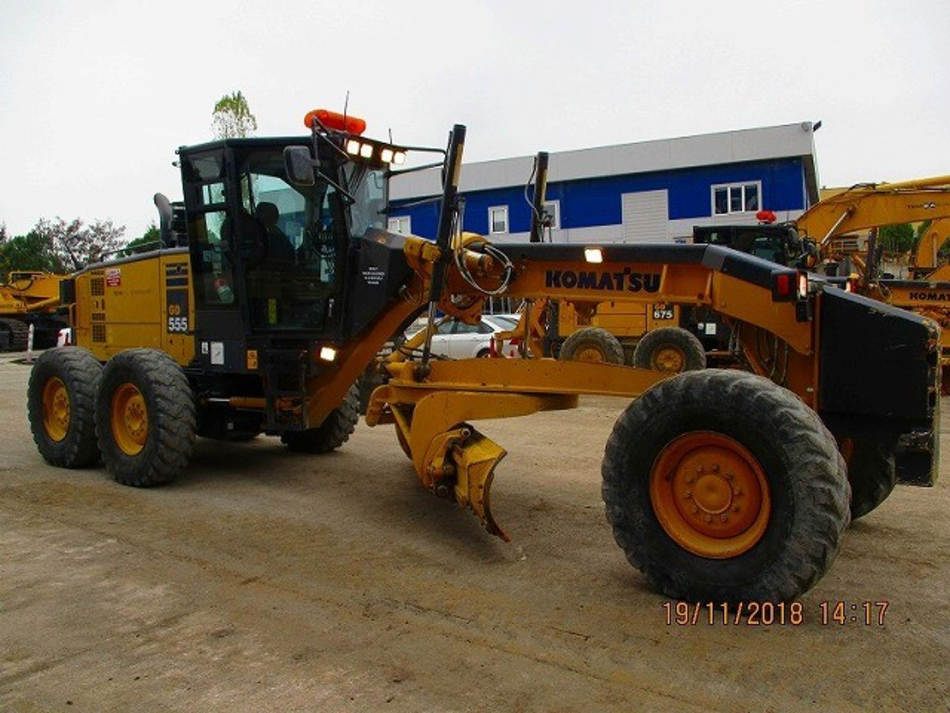 Komatsu GD555-5 Motor Grader - Image 4 of 31