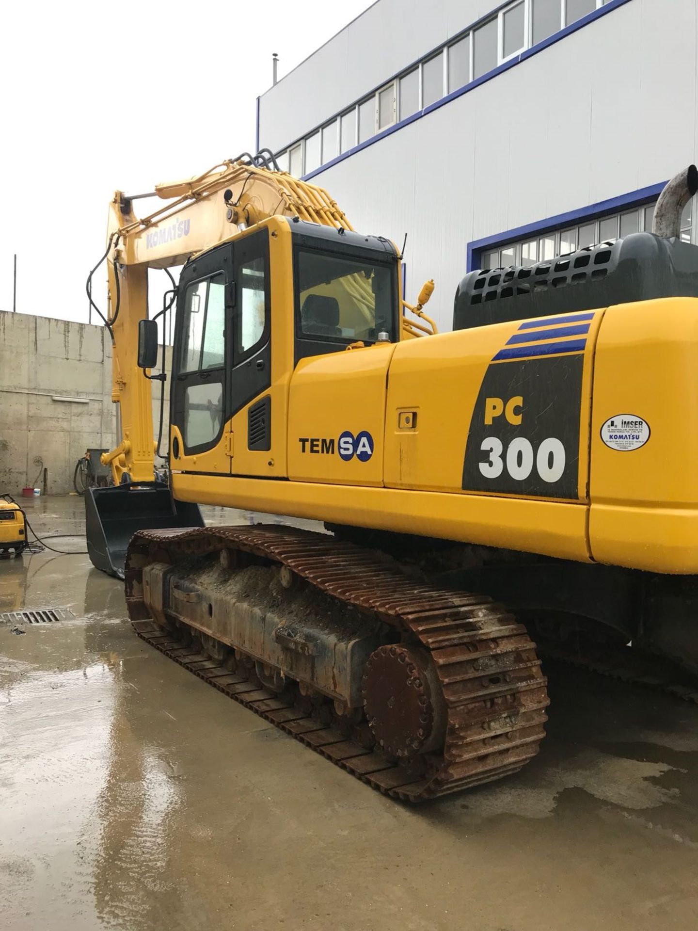 Komatsu PC300-8 Tracked Excavator - Image 2 of 12