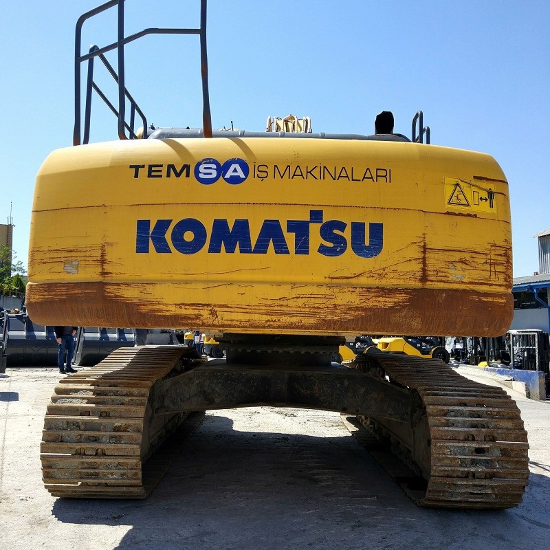 Komatsu PC220-9 Tracked Excavator - Image 6 of 10